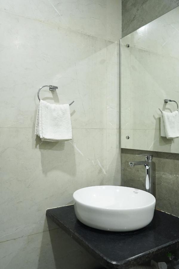 Lime Tree Service Apartment - Near Artemis Hospital ,Gurgaon Exterior photo