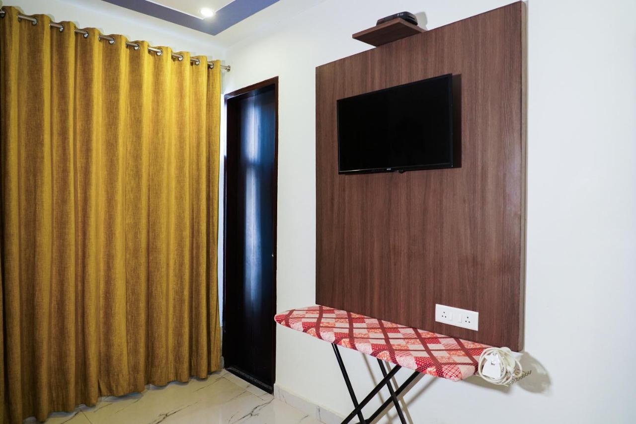 Lime Tree Service Apartment - Near Artemis Hospital ,Gurgaon Exterior photo