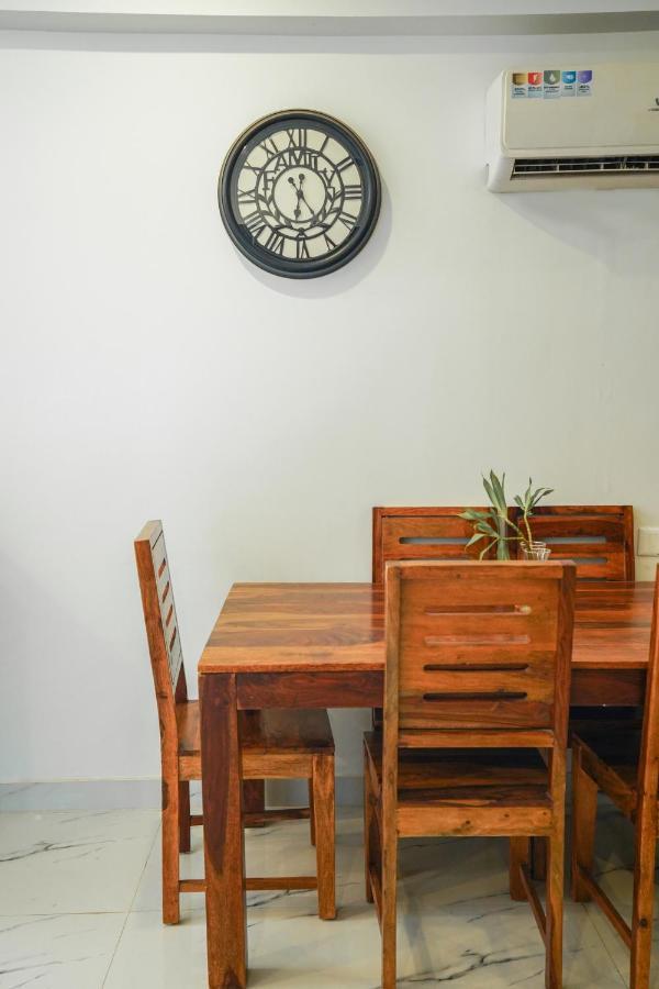 Lime Tree Service Apartment - Near Artemis Hospital ,Gurgaon Exterior photo